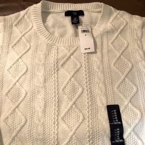 Gap sweater size Medium brand new with tags